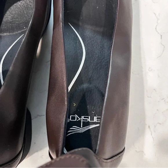 Dansko Lulu Dark Brown Leather Mary Janes Ankle Strap Wedges Size - Picture 11 of 16